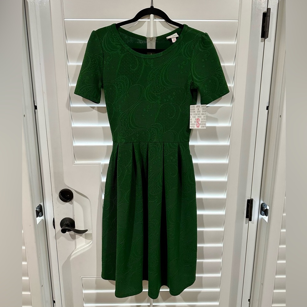 NWT LulaRoe Amelia Dress. Small. Olive Green.